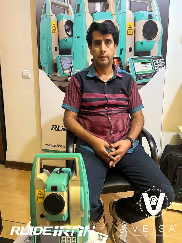 جناب آقای مهندس وفادار عزیز از استان لرستان، خرم آباد خریدار یکدستگاه توتال استیشن پیشرفته روید مدل RCS UltraPlumb سپاس از اعتماد شما